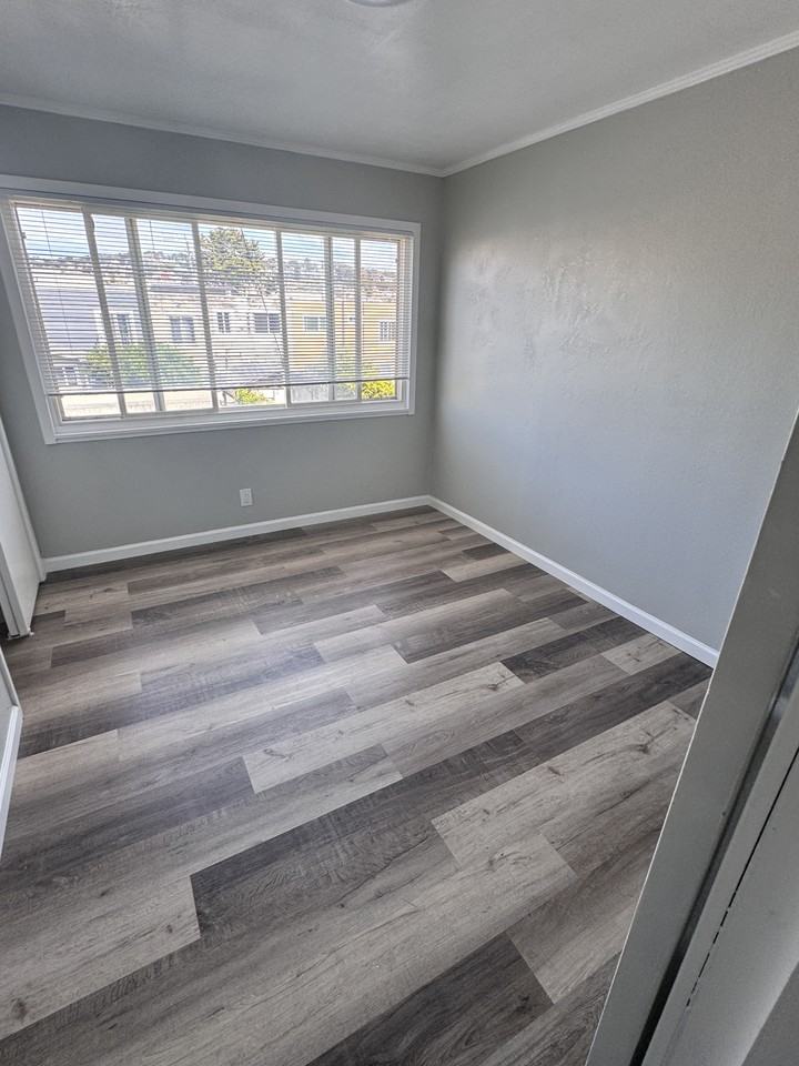 1646 Yosemite Ave #1646 - Photo 7 of 14