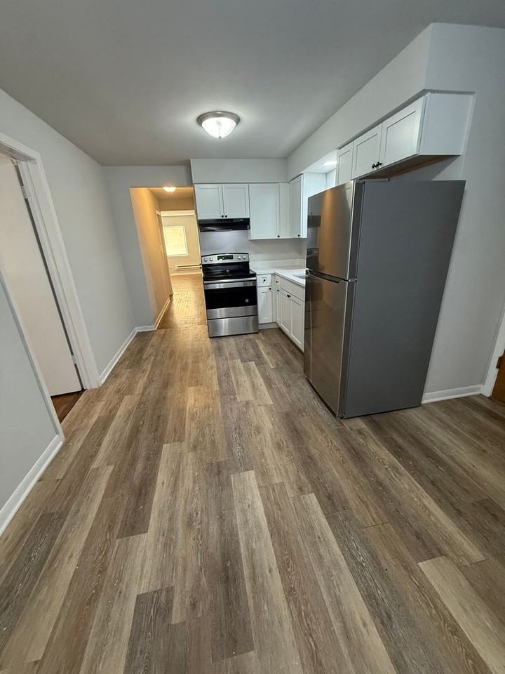 8280-8290 Roosevelt Rd. - Photo 7 of 16