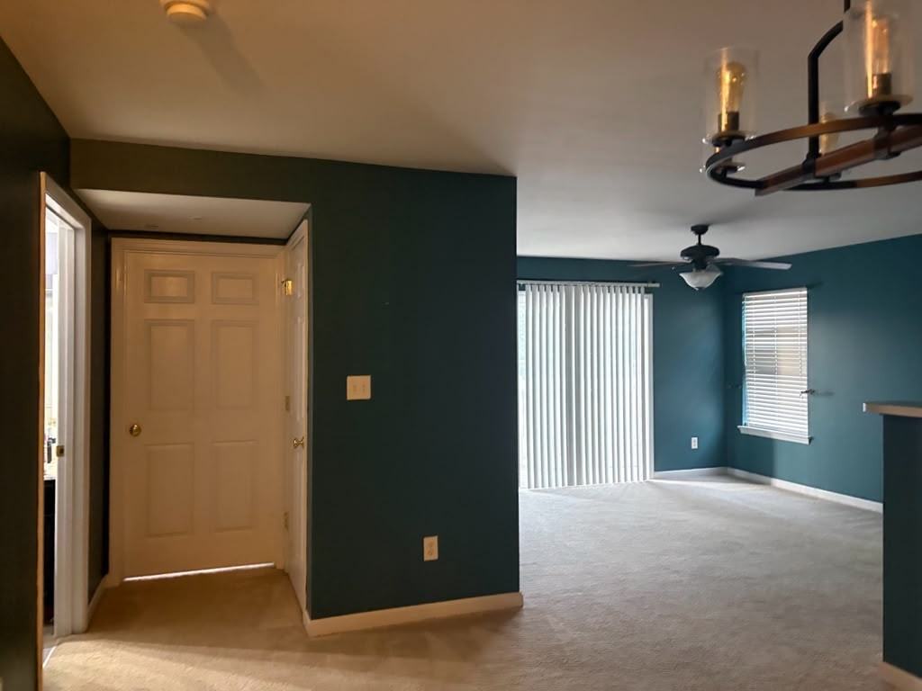 9201 Spring Creek Ln #9201 - Photo 3 of 34