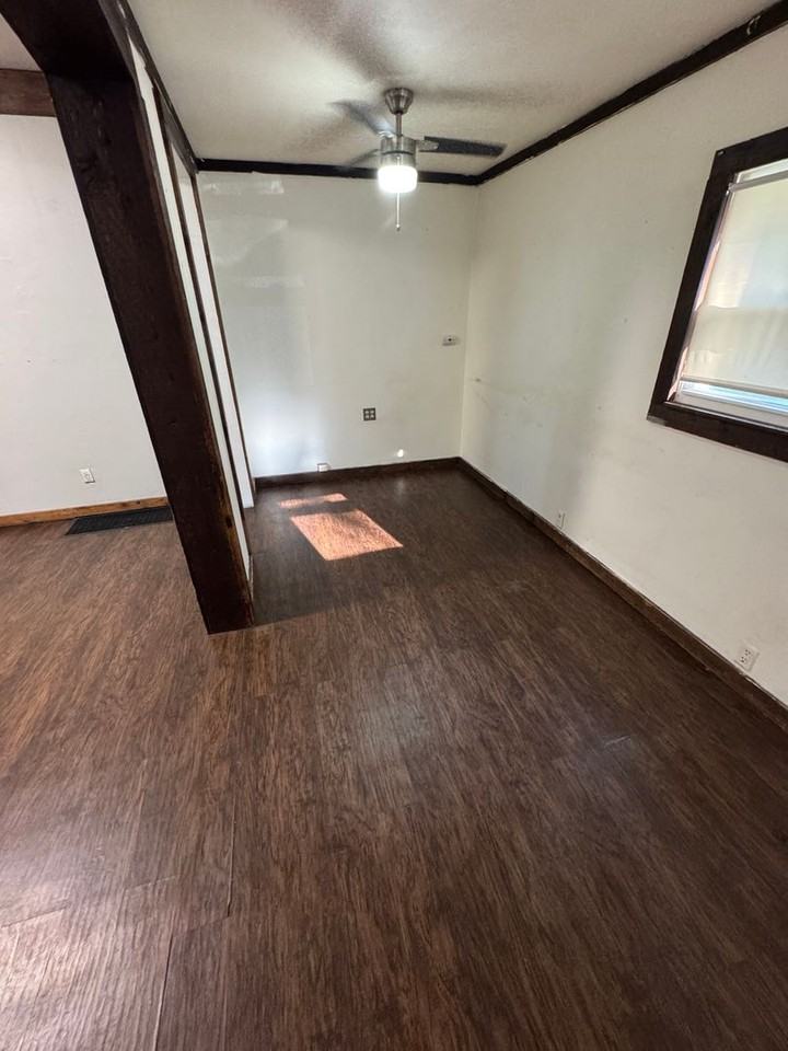 334 N Mantua St Kent OH 44240 RM3 .MM .T2 - Photo 2 of 17