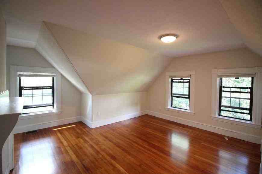 52 Beech Glen St - Photo 6 of 10