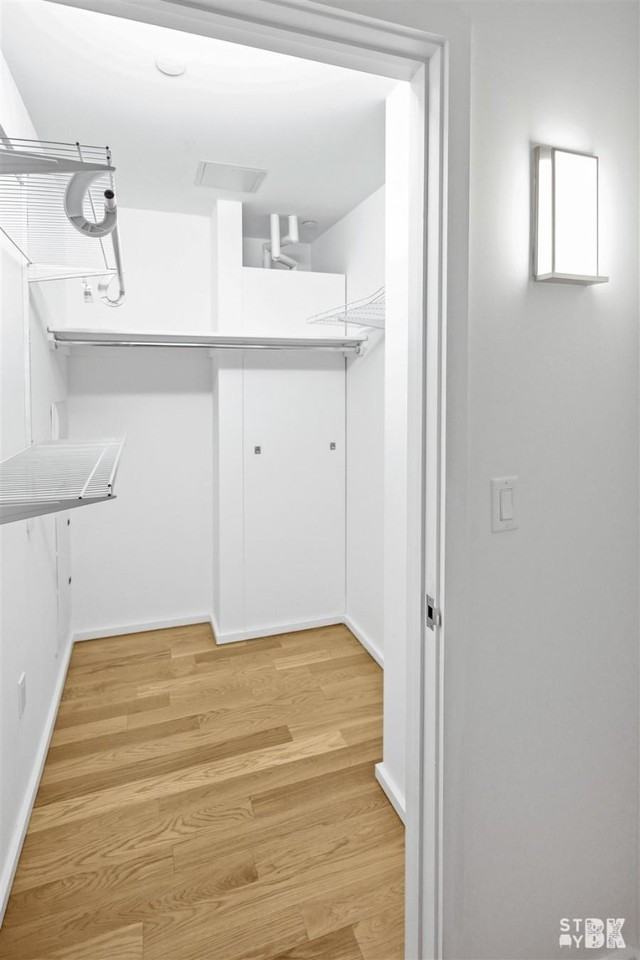 172 Montague St - Photo 7 of 10