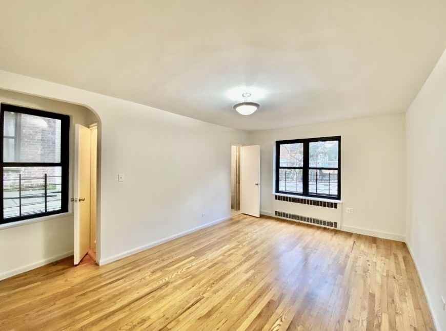 700 Fort Washington Ave - Photo 6 of 10