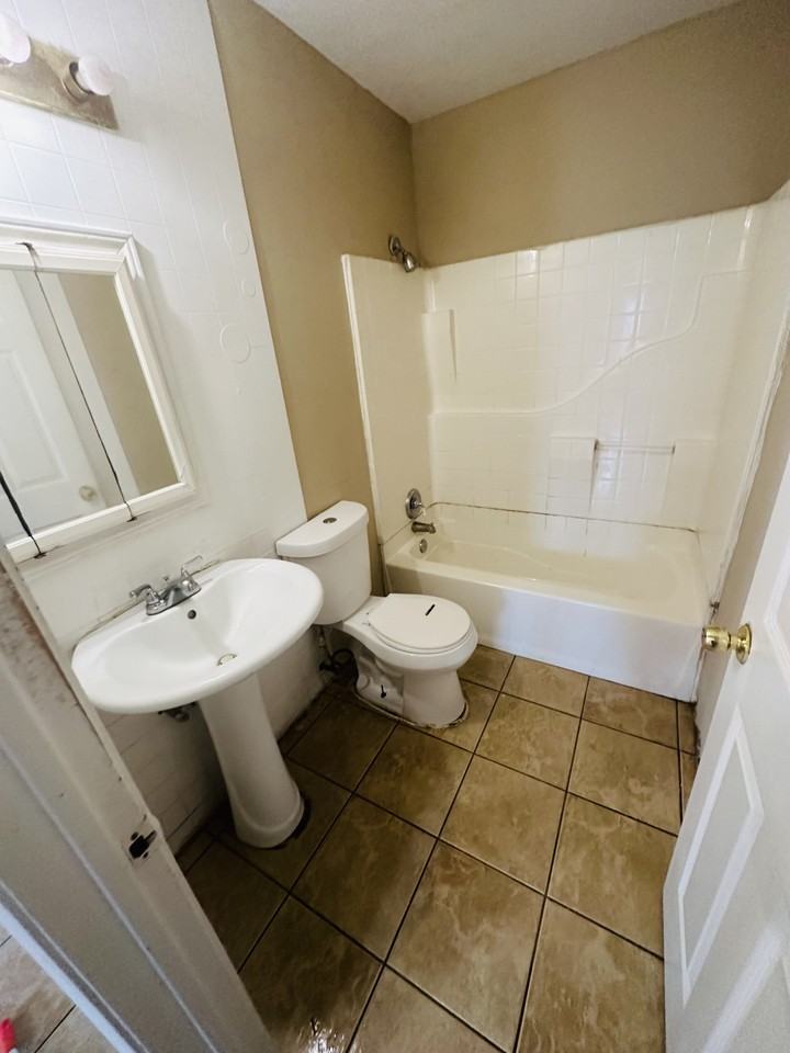 10006 Whitehead St #NA - Photo 4 of 8