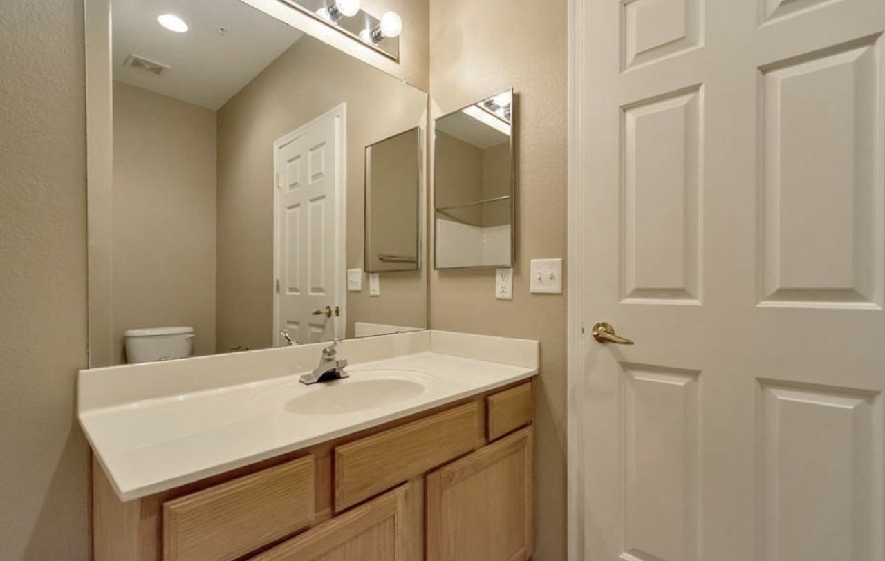 6770 N 47th Ave #2005 - Photo 7 of 20