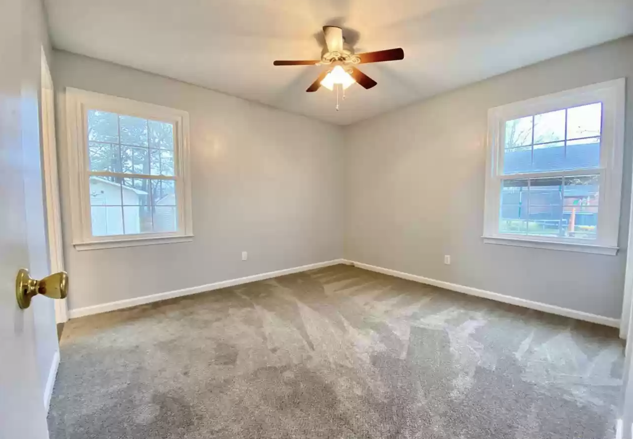 2236 Clareview Dr #NA - Photo 6 of 16