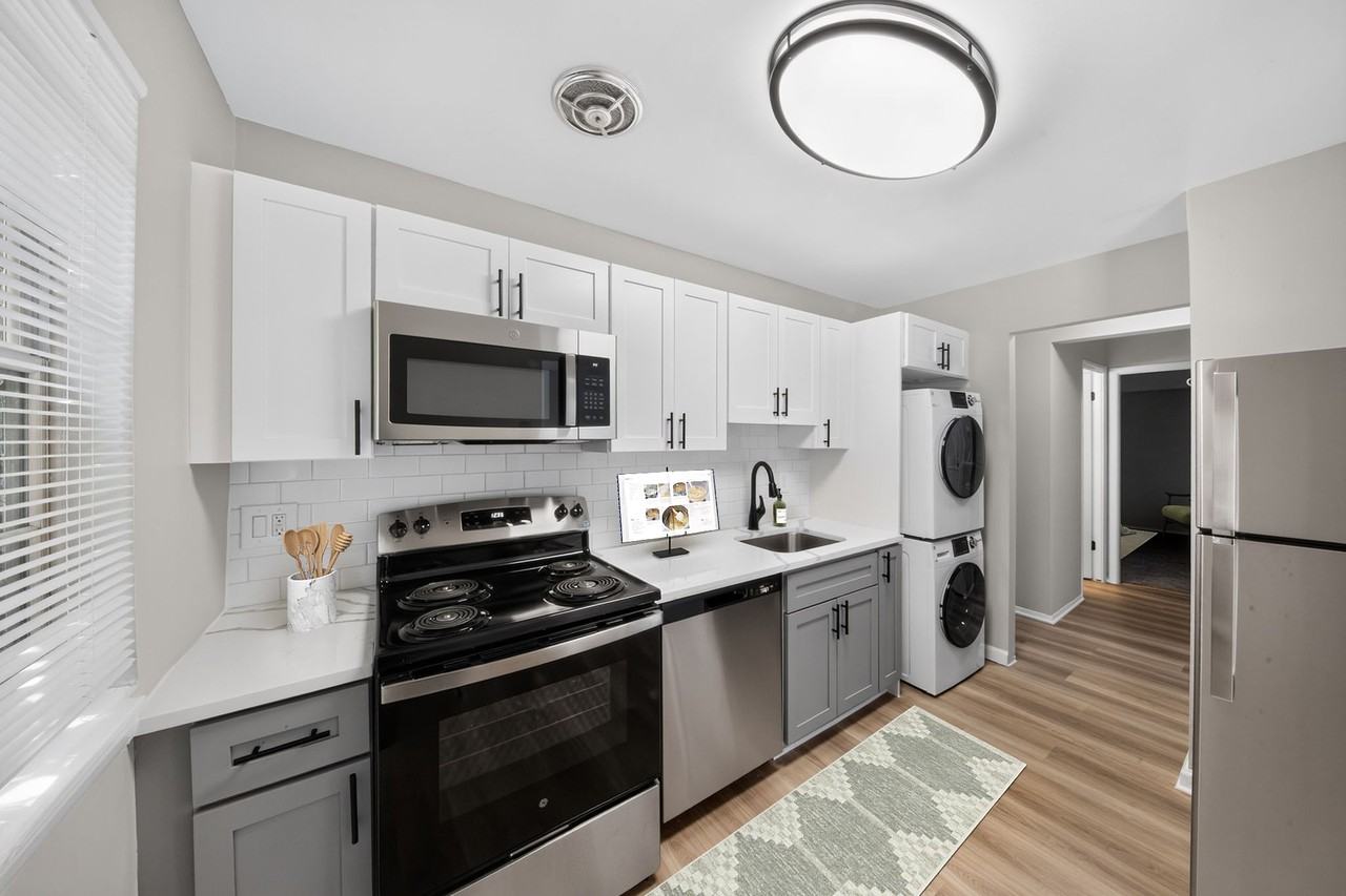 Eagle Rock Apartments at Bel Air North - Photo 2 of 19