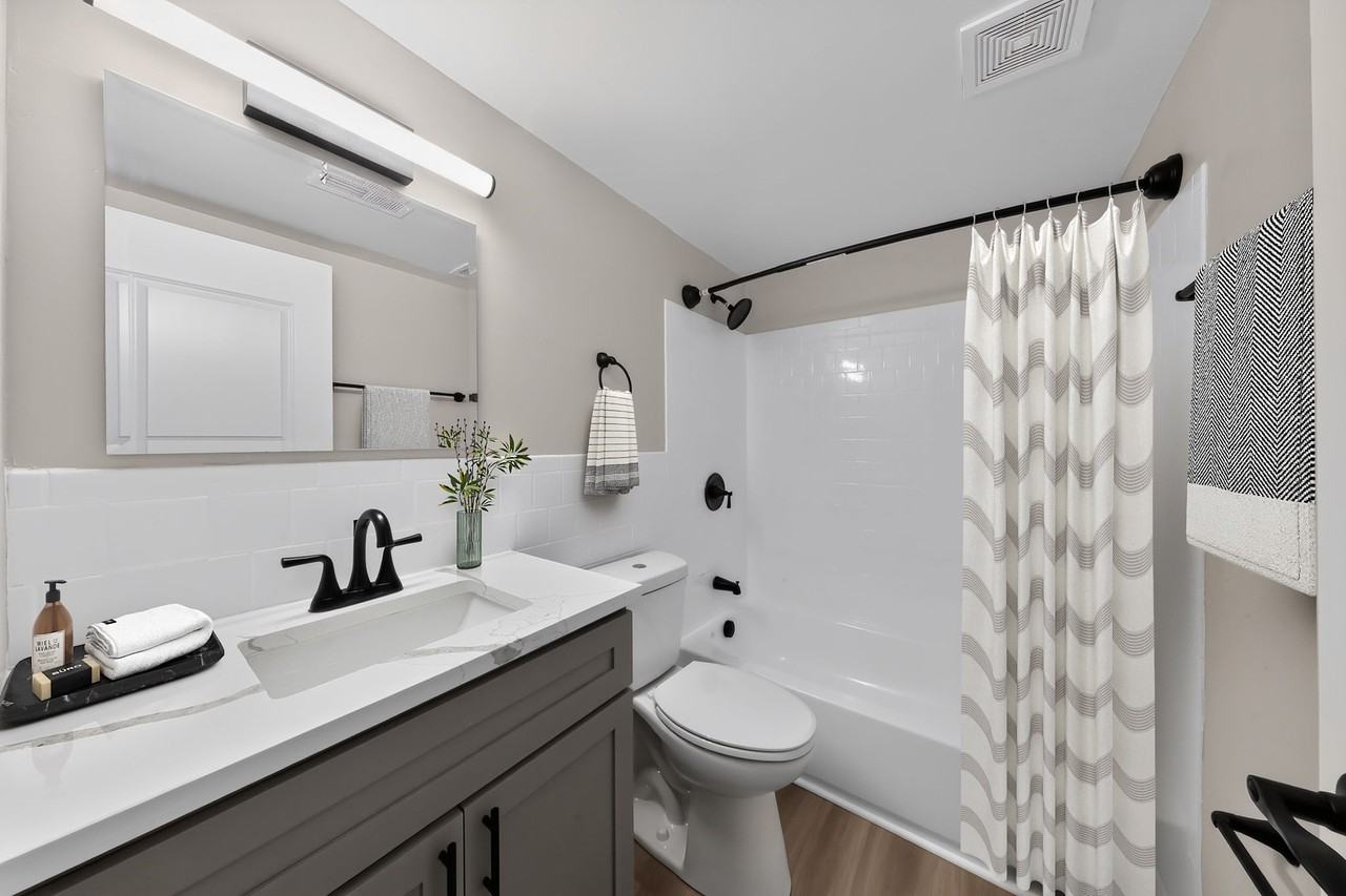 Eagle Rock Apartments at Bel Air North - Photo 4 of 19