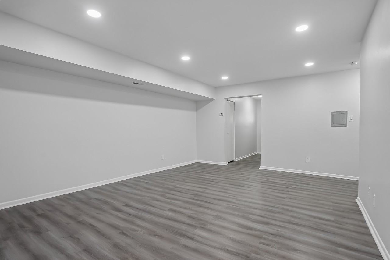 Hamilton Court East Apartments - Photo 6 of 42