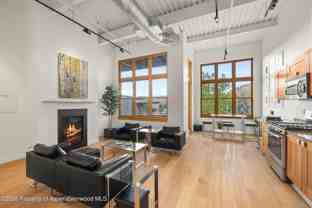 231 Robinson St #218 - Photo 1 of 1