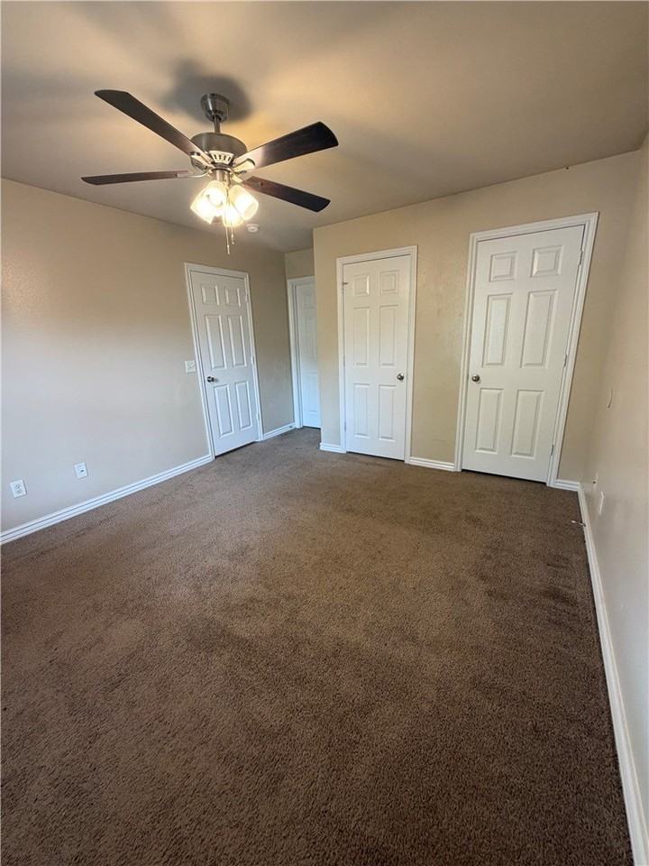231 Graystone Cir - Photo 7 of 12