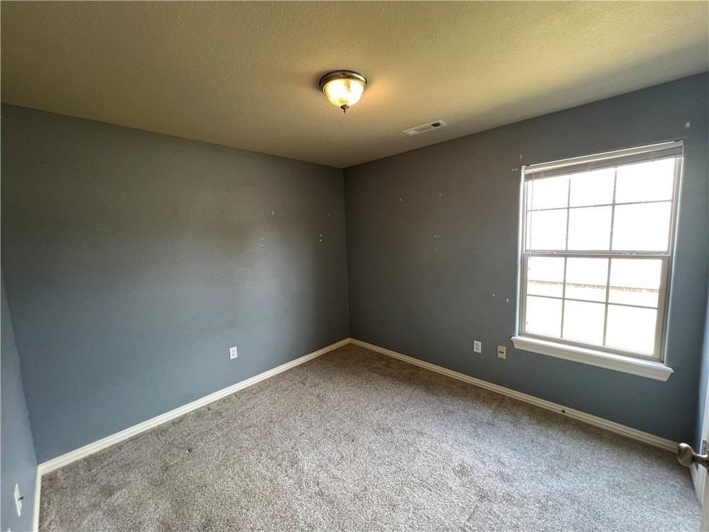 1602 N Patriot - Photo 5 of 25