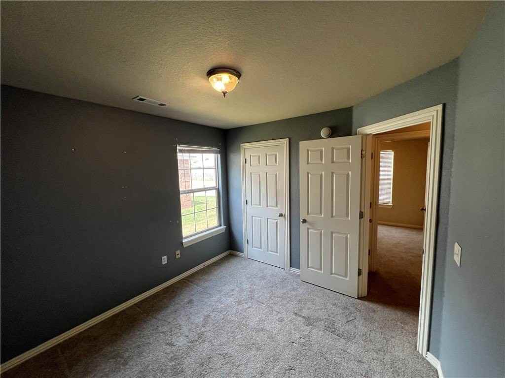 1602 N Patriot - Photo 6 of 25
