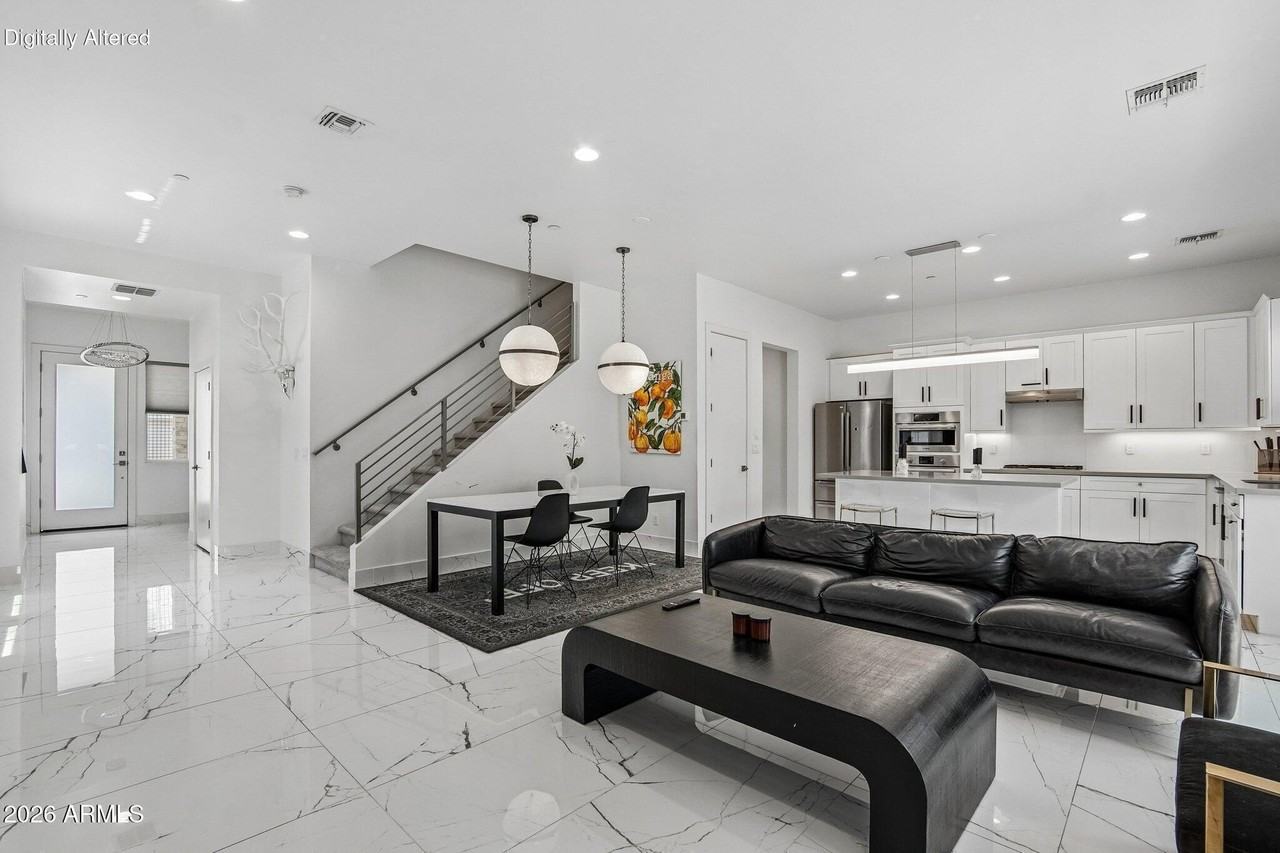 3200 N 39th St #28 - Photo 5 of 18