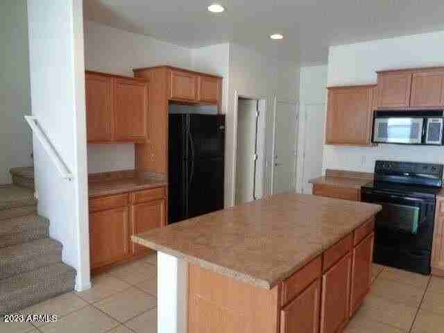 2353 N 83rd Dr - Photo 6 of 10