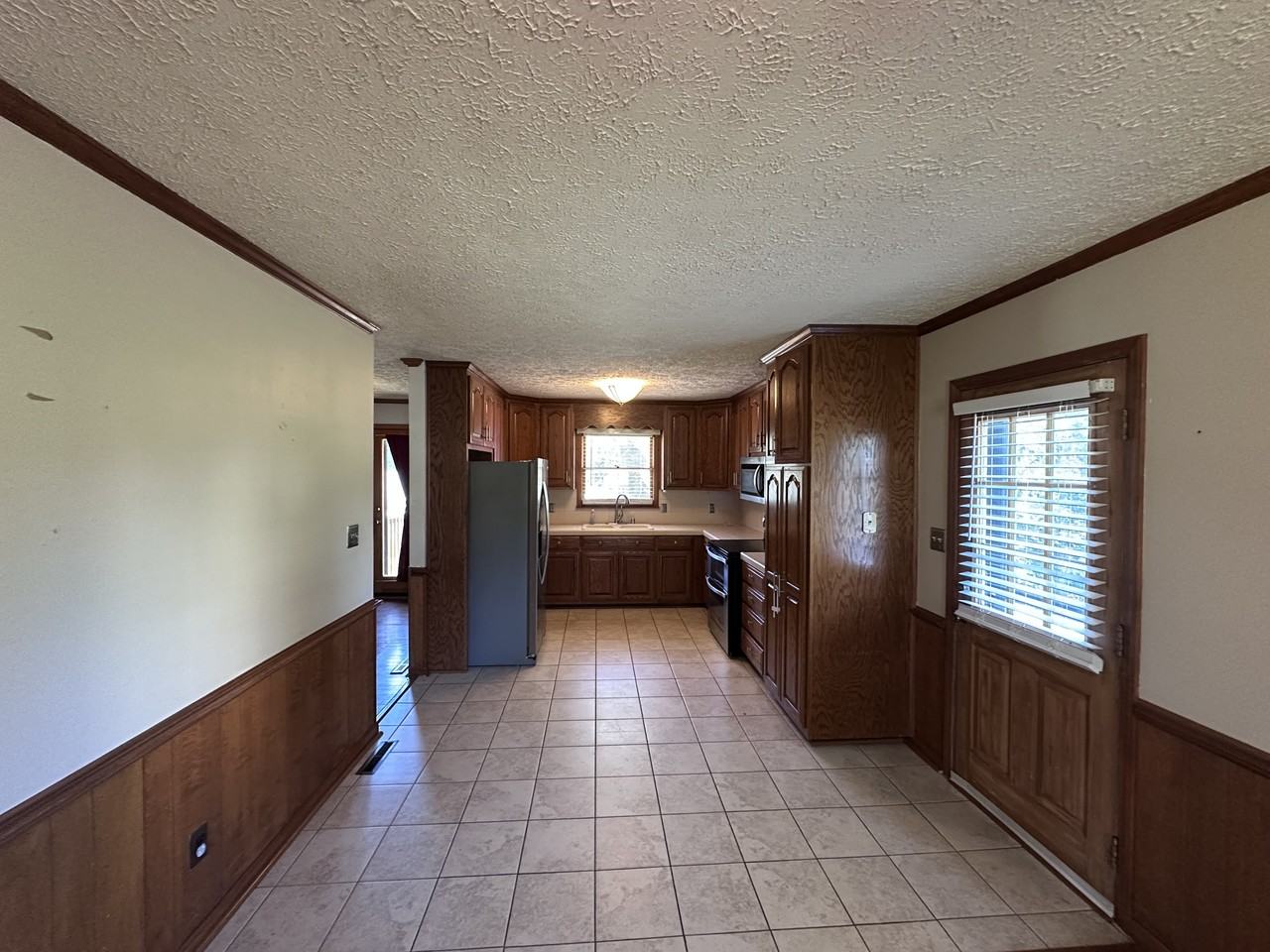 881 Little Creek Rd #1 - Photo 7 of 34