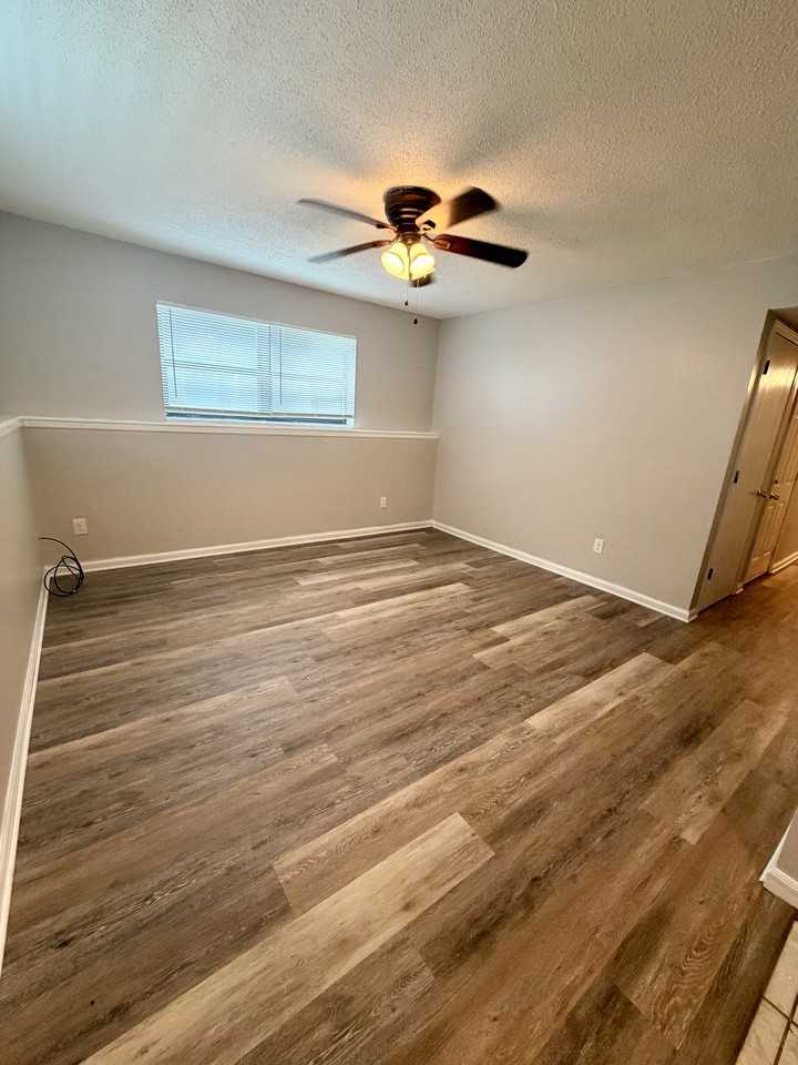 505 Sycamore St #505 - Photo 2 of 10