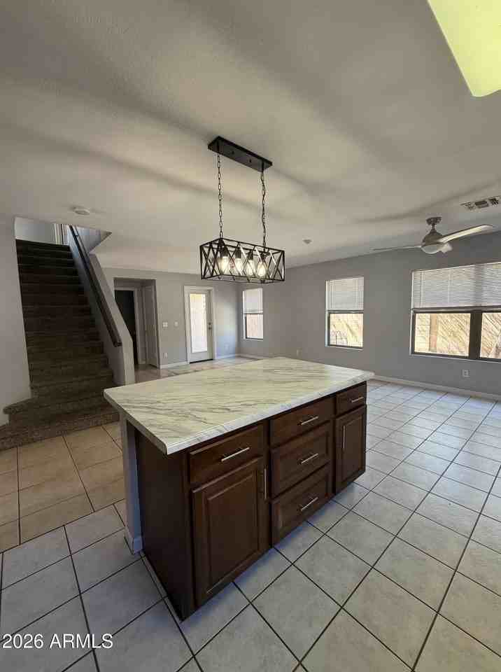 728 E Rose Marie Ln - Photo 6 of 20