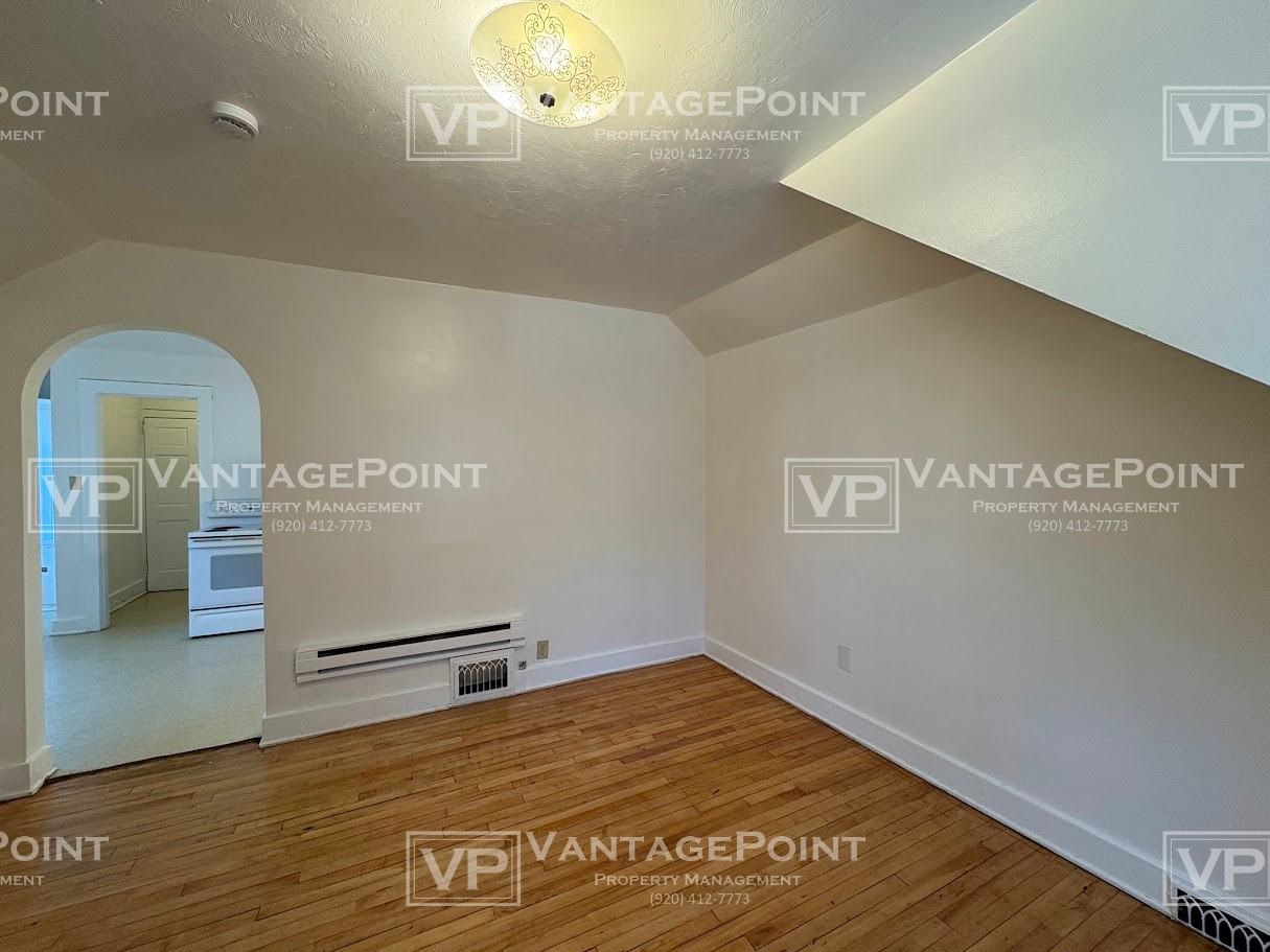1218A S 16th St Uppr - Photo 4 of 10