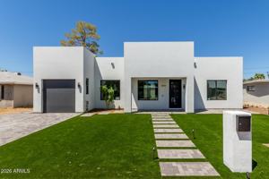 featured image of 3014 E Avalon Dr
