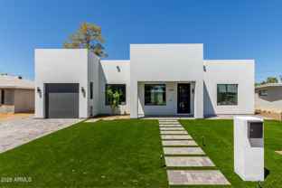 3014 E Avalon Dr - Photo 1 of 1