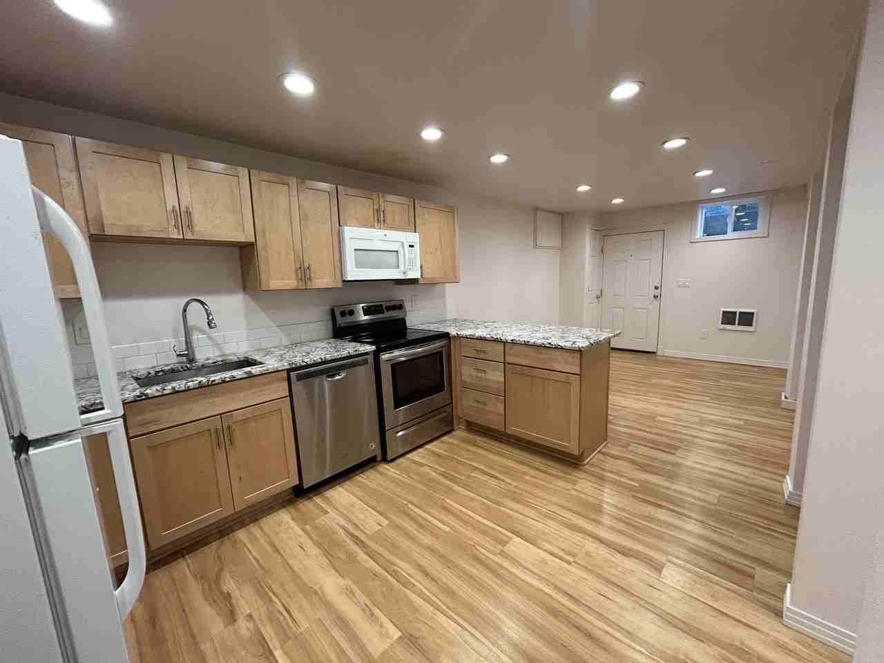 4408 Se 36th Pl #1 - Photo 4 of 17