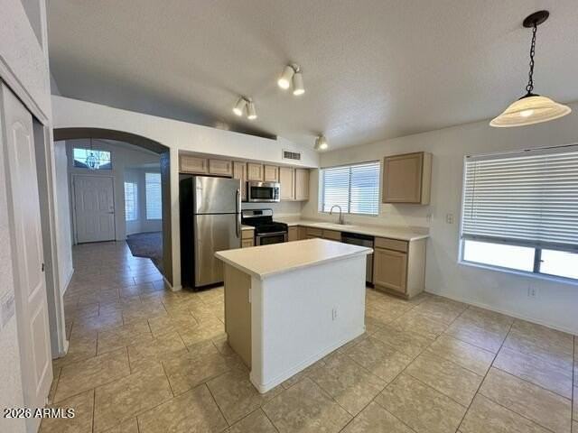 547 W Bluefield Ave - Photo 3 of 16