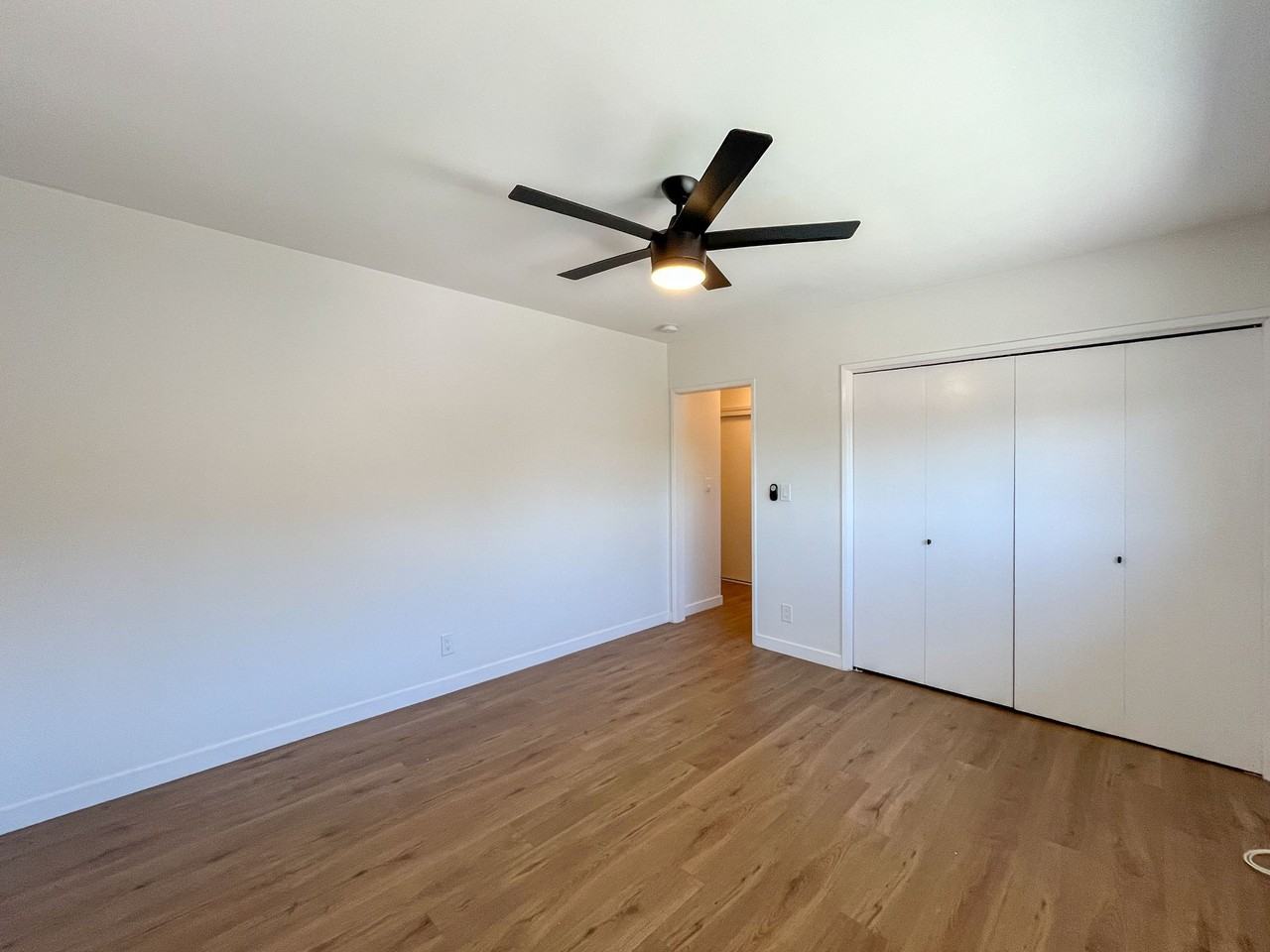 3814 S Bronson Ave - Photo 6 of 7