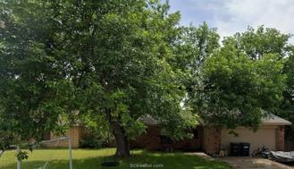 3206 Dallis Dr - Photo 1 of 1