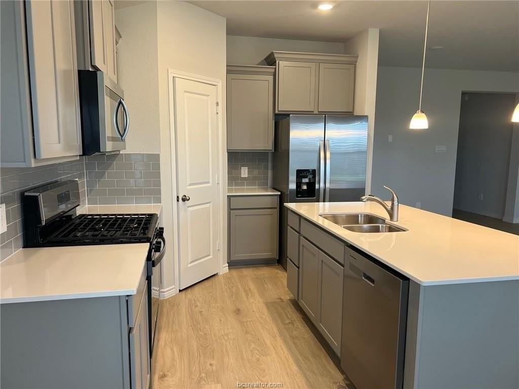 1135 Canton Dr - Photo 5 of 12