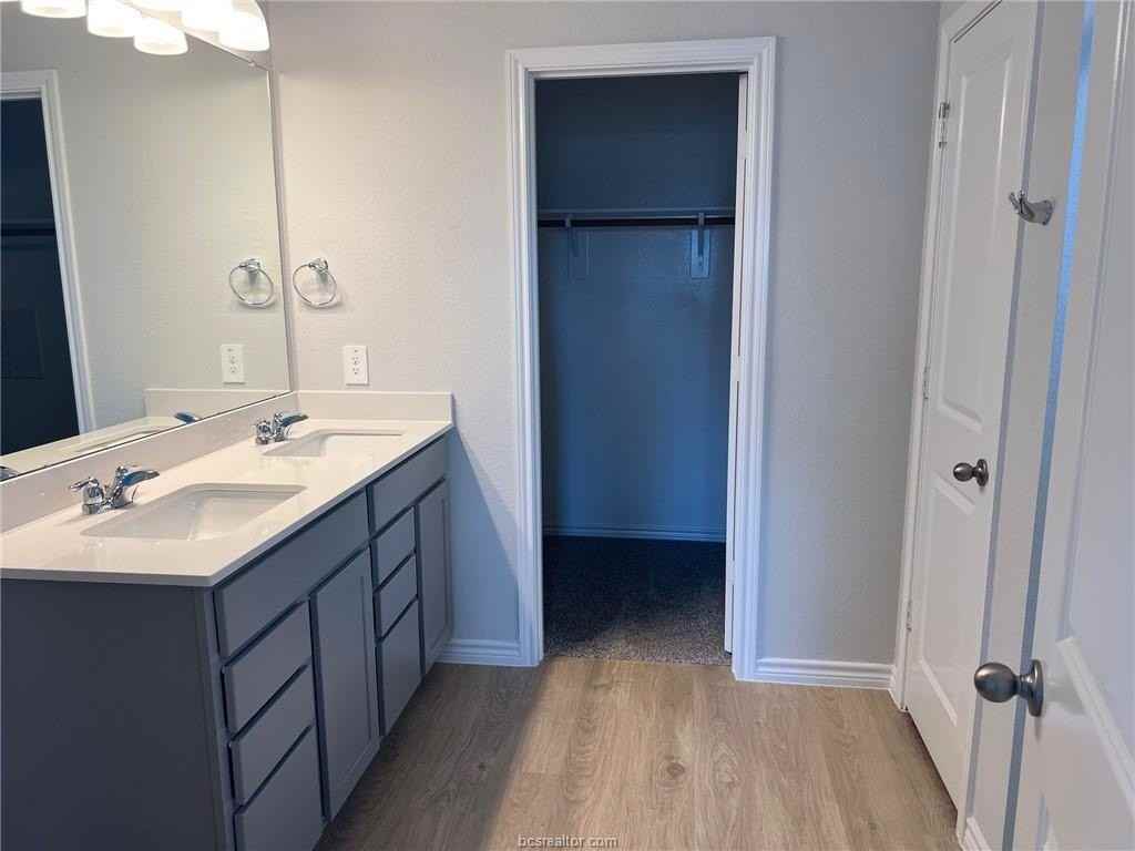1135 Canton Dr - Photo 7 of 12