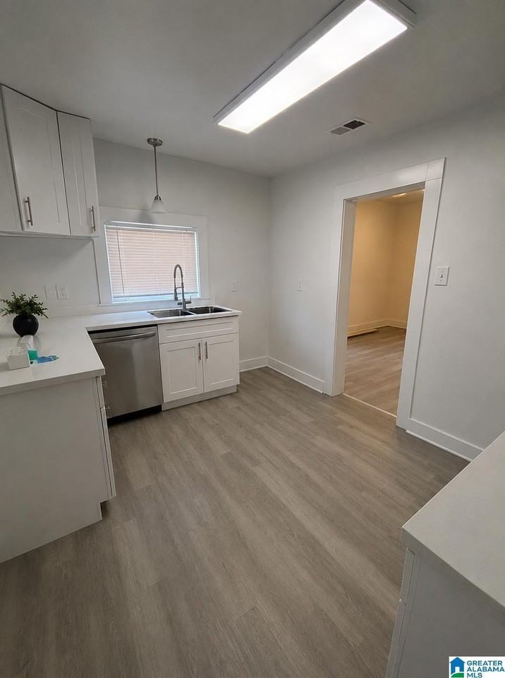 7703 6th Ave N - Photo 6 of 6
