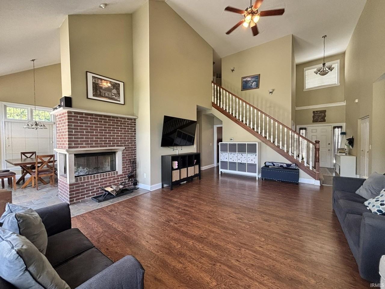 4504 W Michael Ln - Photo 2 of 35