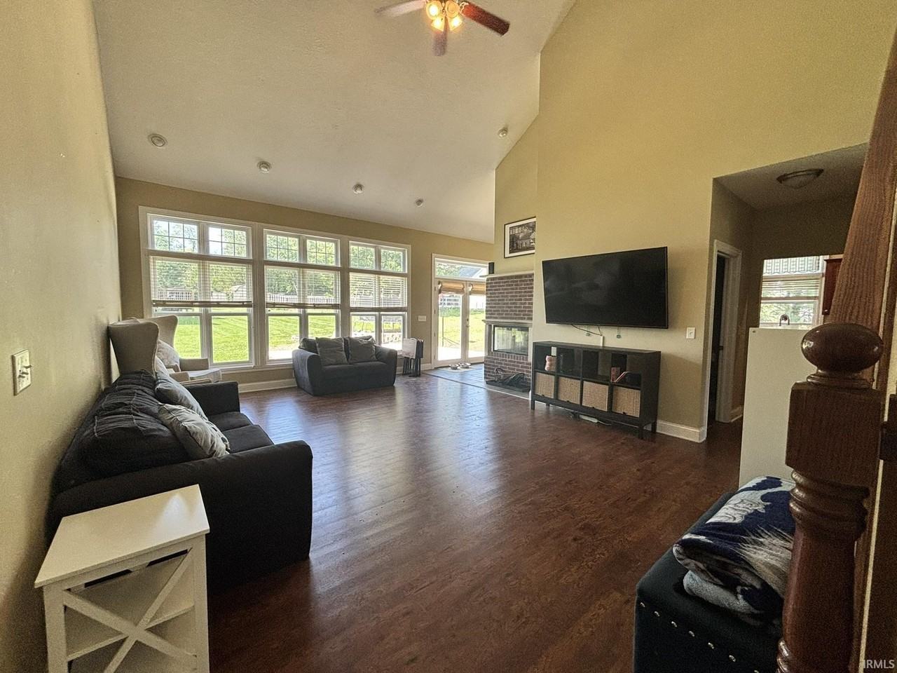 4504 W Michael Ln - Photo 4 of 35
