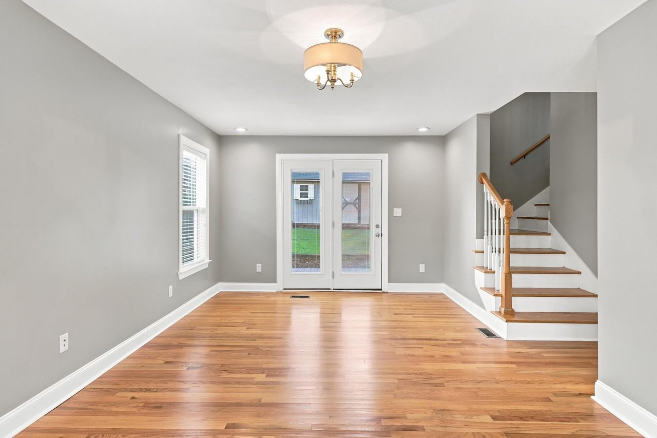 417 Rosewood St - Photo 3 of 30