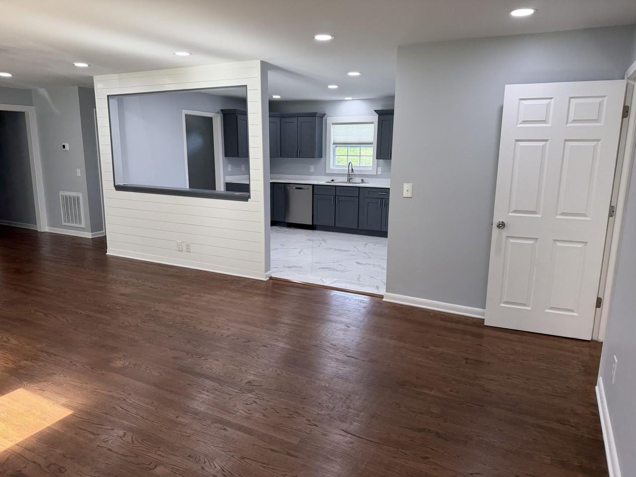 5230 Loblolly Ln - Photo 4 of 20