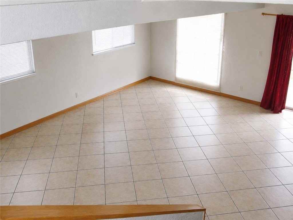 406 N Sandpiper - Photo 5 of 9