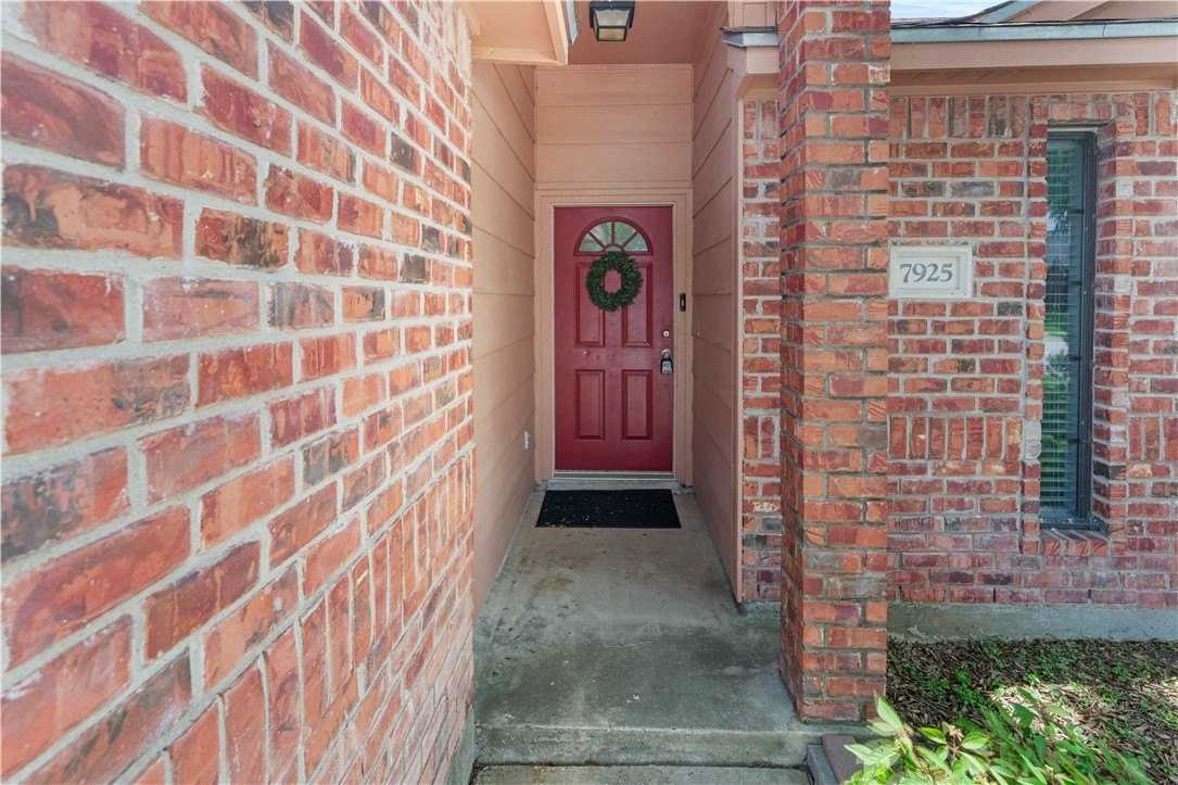 7925 Rock Crest Dr - Photo 3 of 23