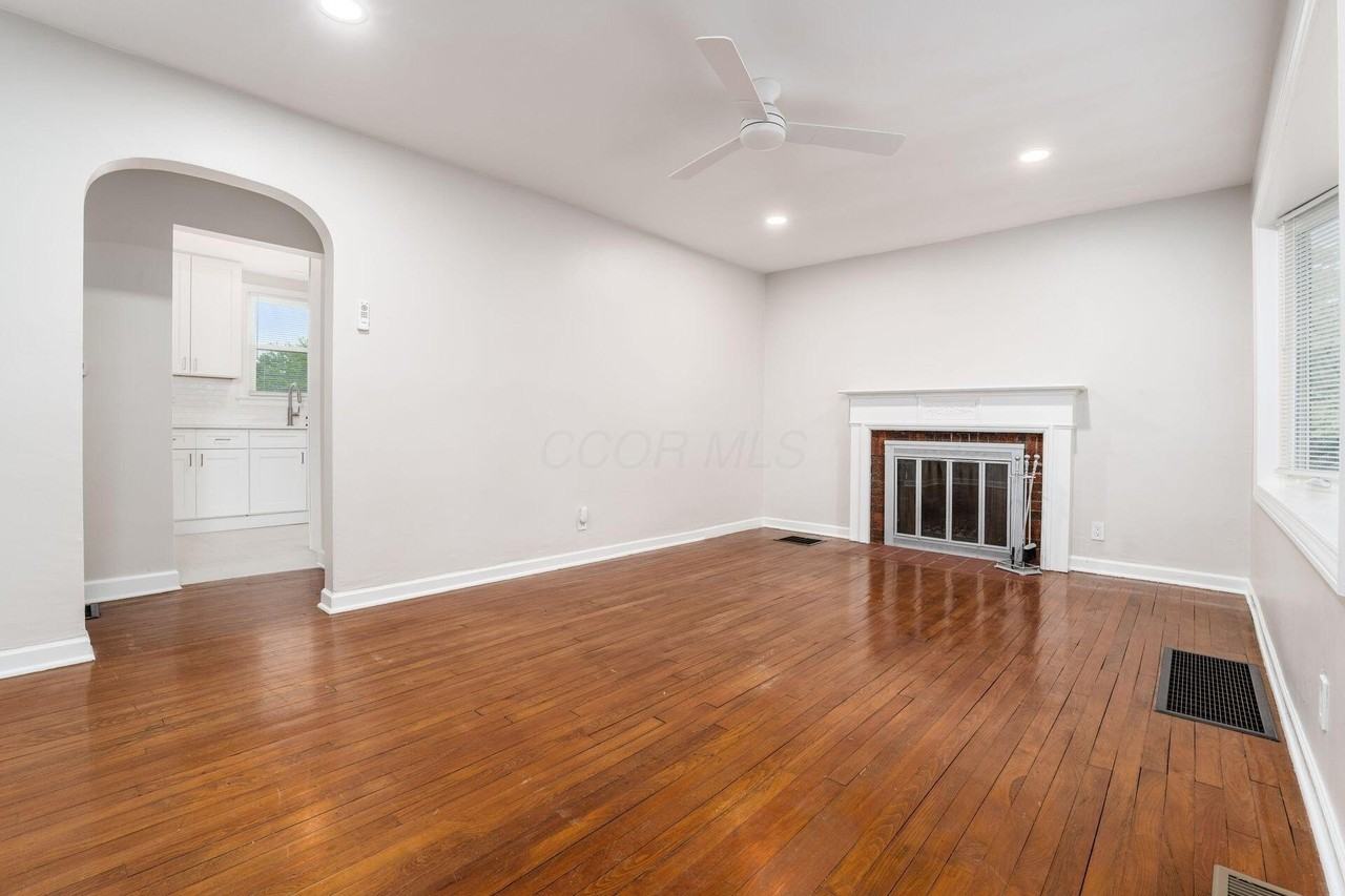 884 S Chesterfield Rd - Photo 6 of 38
