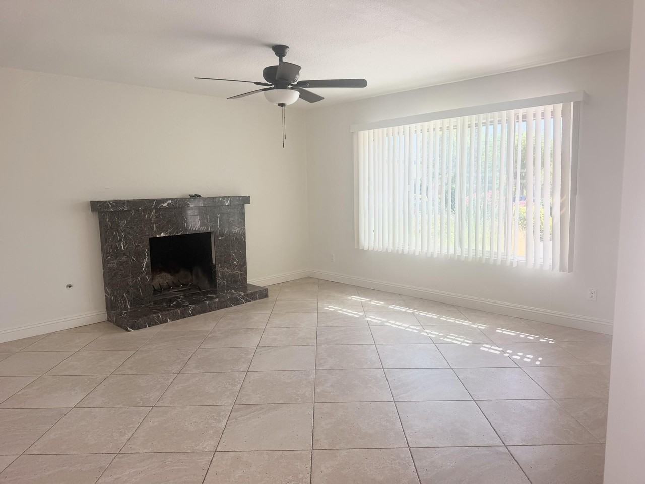 43586 Virginia Ave - Photo 3 of 19
