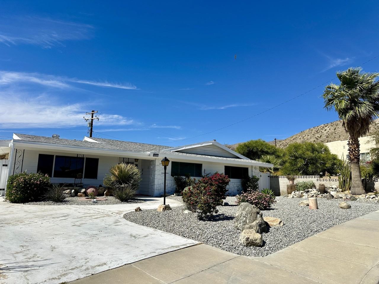 9831 Mesquite Ave - Photo 2 of 31