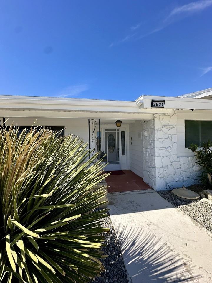 9831 Mesquite Ave - Photo 5 of 31