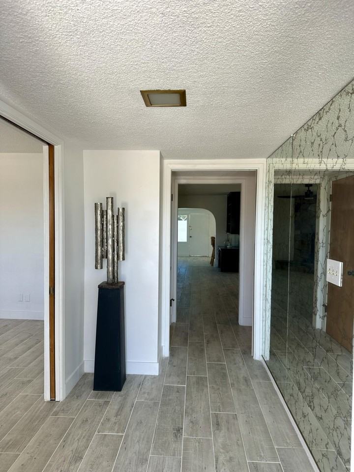 9831 Mesquite Ave - Photo 7 of 31