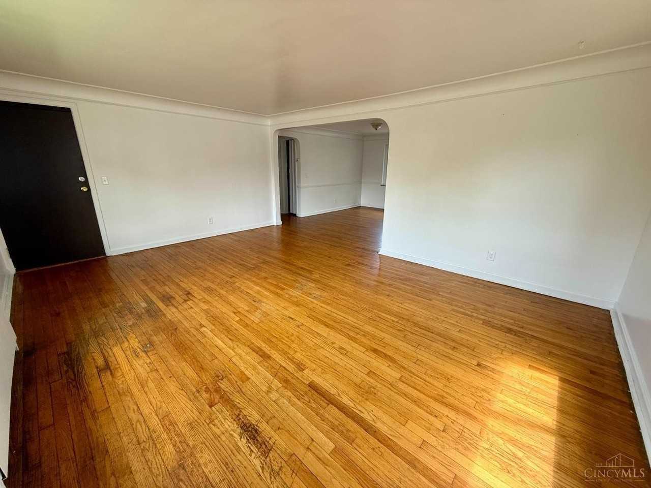 5510 Newfield Ave #2 - Photo 4 of 11