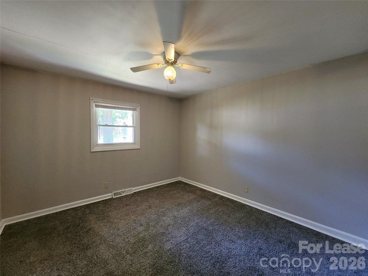 502 S Emerson St - Photo 7 of 17