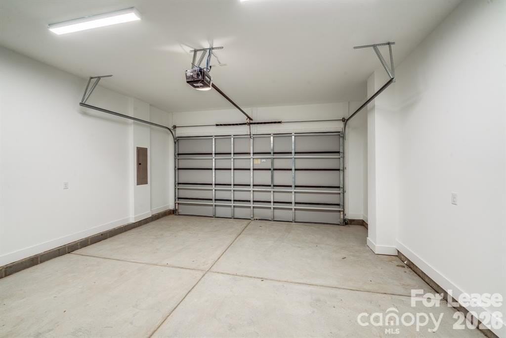 1213 E 36th St - Photo 4 of 37