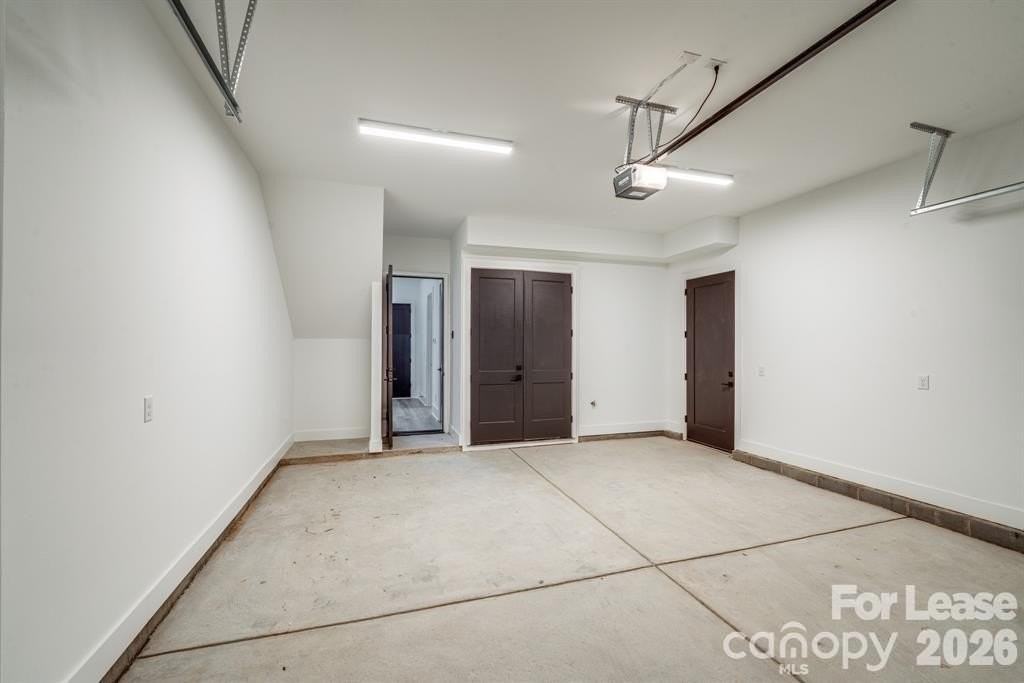 1213 E 36th St - Photo 5 of 37