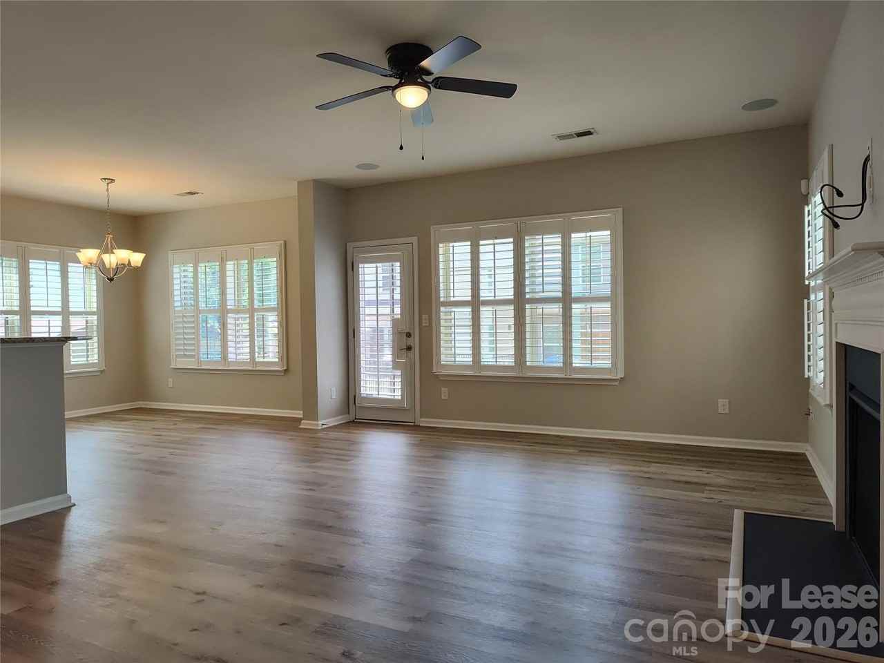 2520 Alyssa Ln - Photo 5 of 23