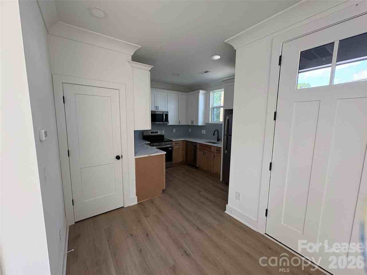 2905 Clyde Dr - Photo 3 of 21