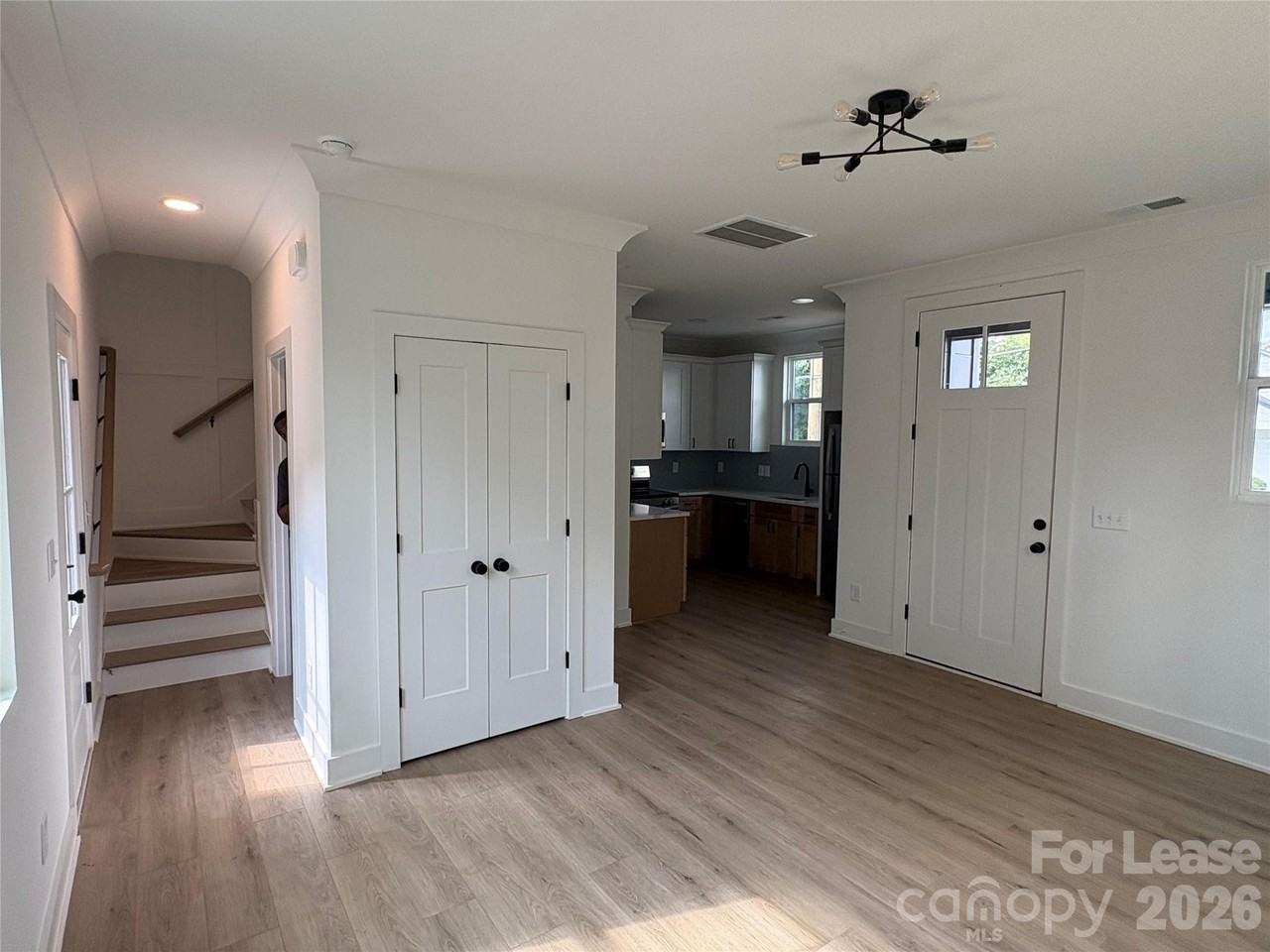 2905 Clyde Dr - Photo 5 of 21